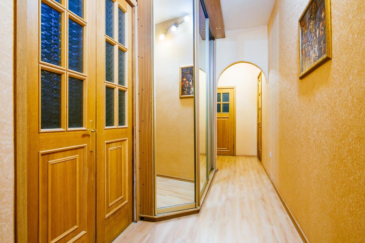 Guest House On Victory Square Minsk Exteriör bild